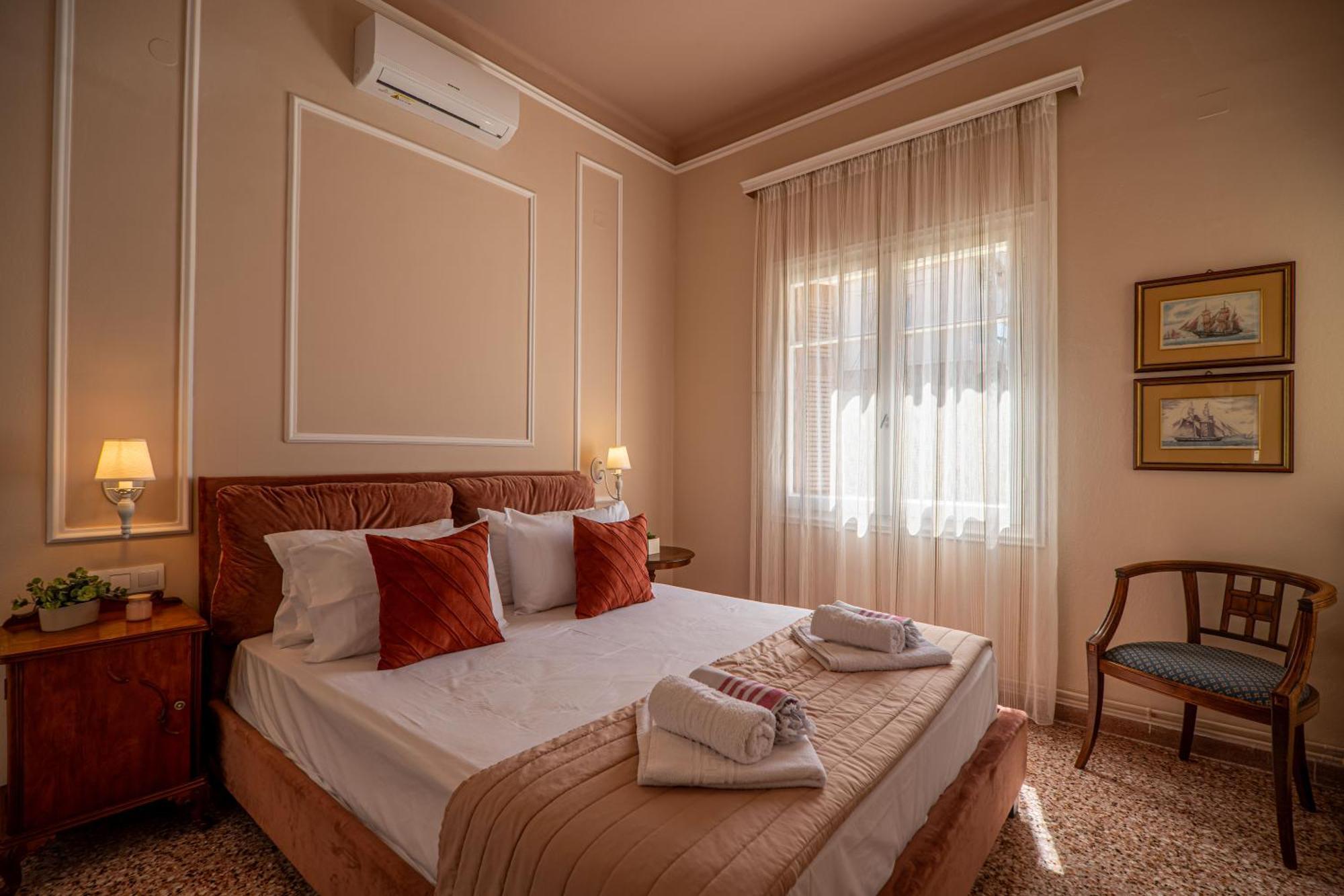 Anmi Hospitality Apartman Hriszí Aktí Haniá Kültér fotó